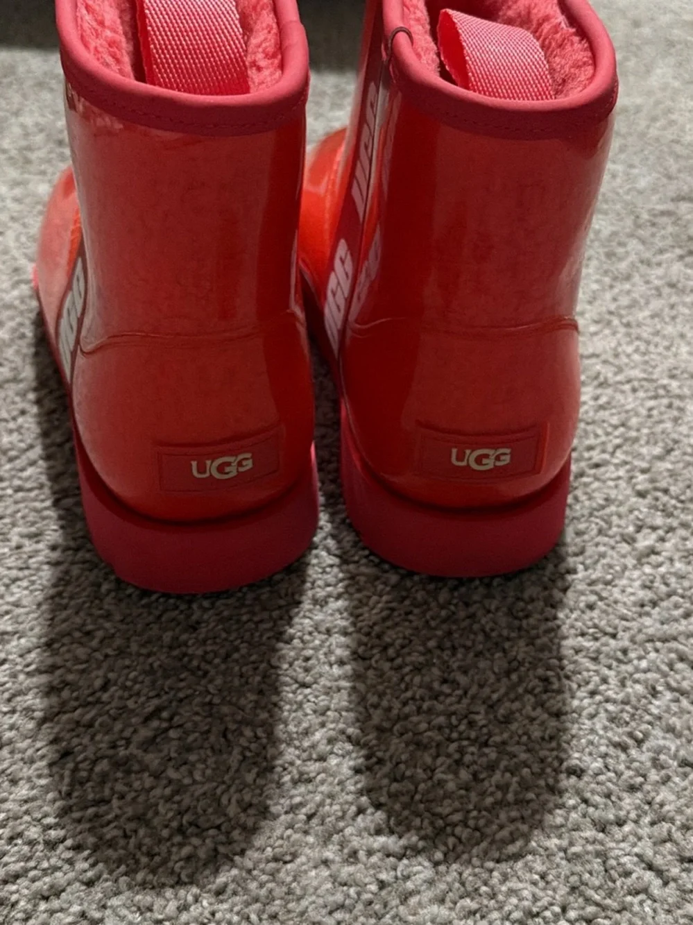 UGG patent finish